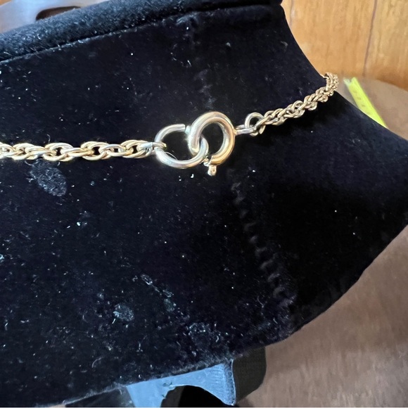 Avon statement necklace gold tone purple pendant - Picture 7 of 11